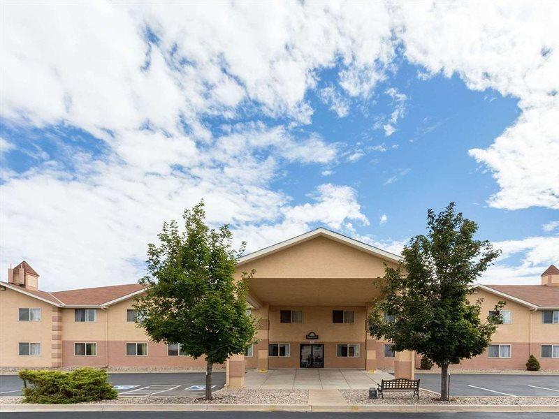 Days Inn By Wyndham Colorado Springs Airport Eksteriør billede