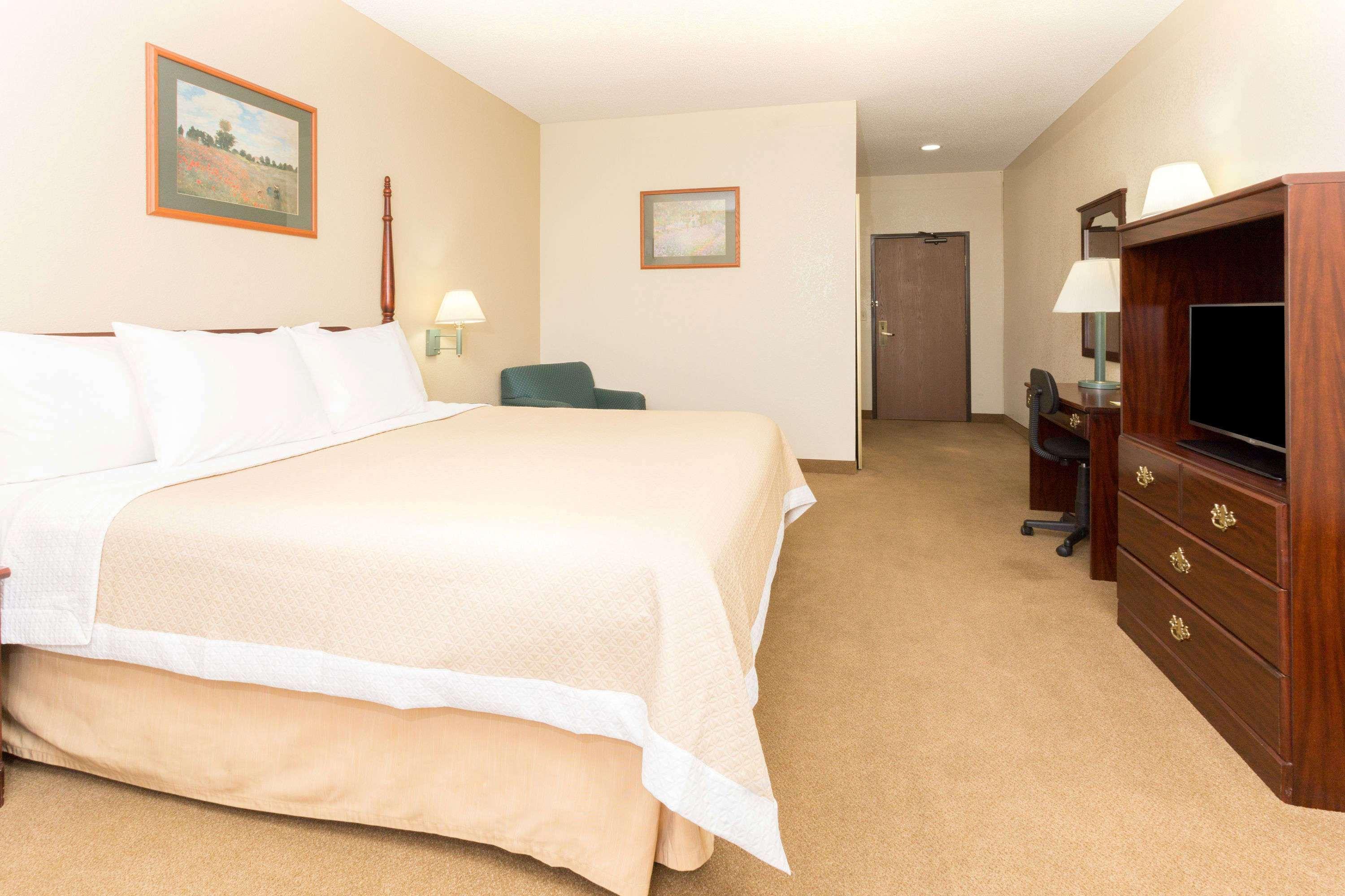 Days Inn By Wyndham Colorado Springs Airport Eksteriør billede
